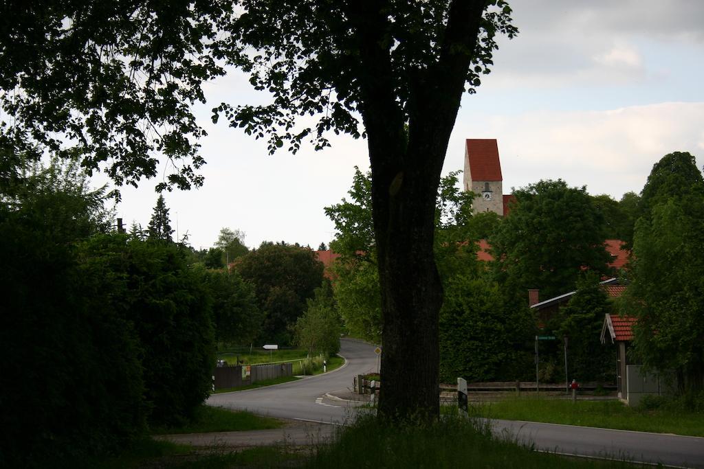 Beim Huber In Linden Hotel Exterior photo